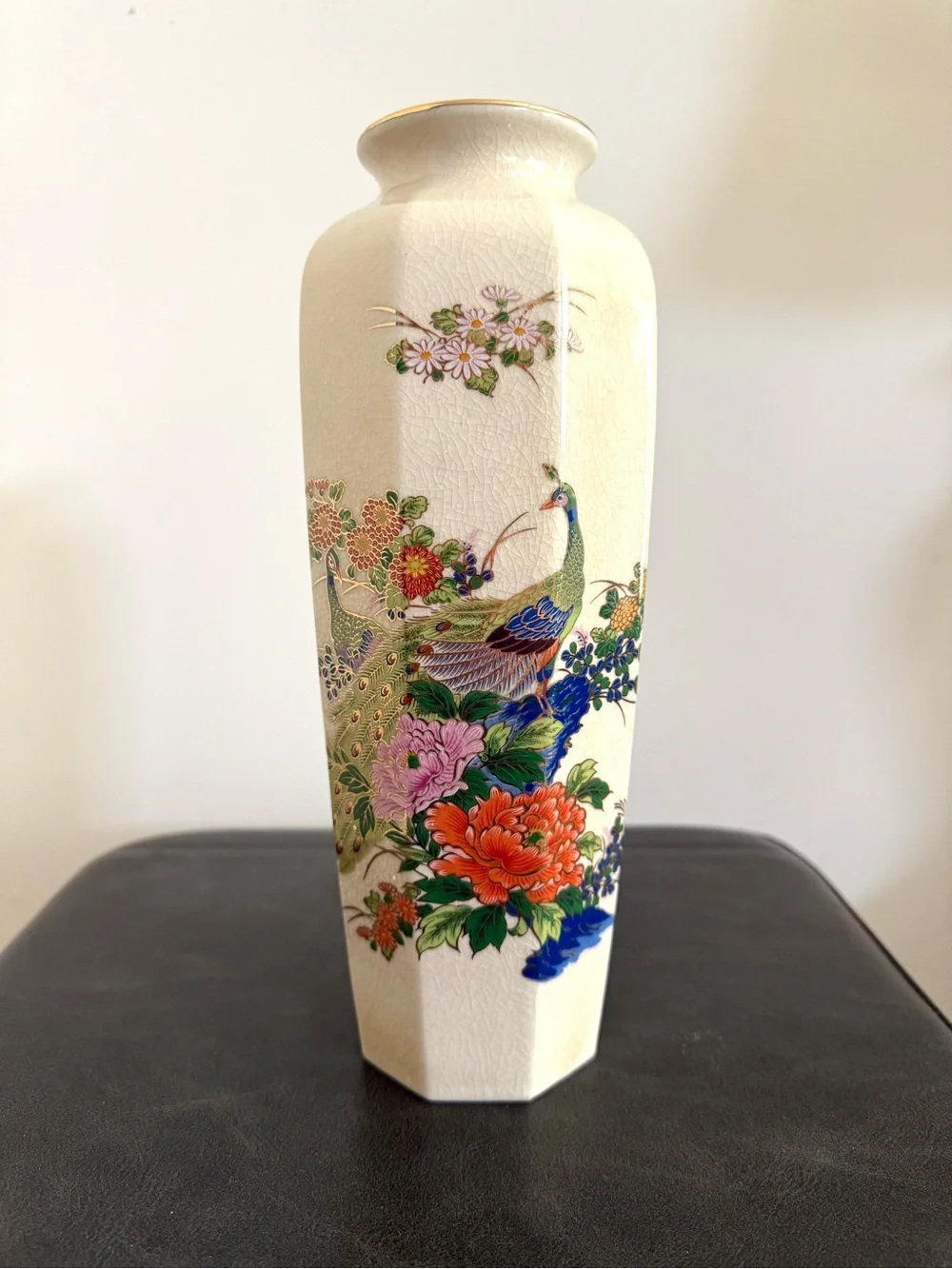 VTG Chinoiserie Peacock Vase. Eight panel porcelain 11”